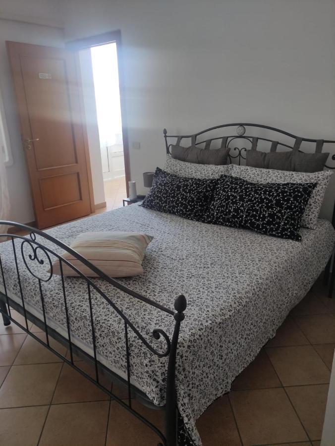 Apartamento A Casa Justa Holiday House City Center Nápoles Exterior foto